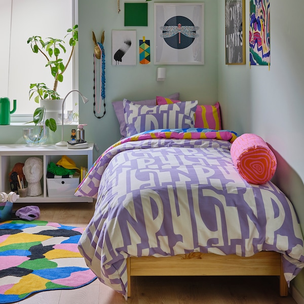 IKEA BERGHEMLOCK duvet cover and pillowcase(s), King White / Lilac, Ikea Ireland | 7946BVKEG