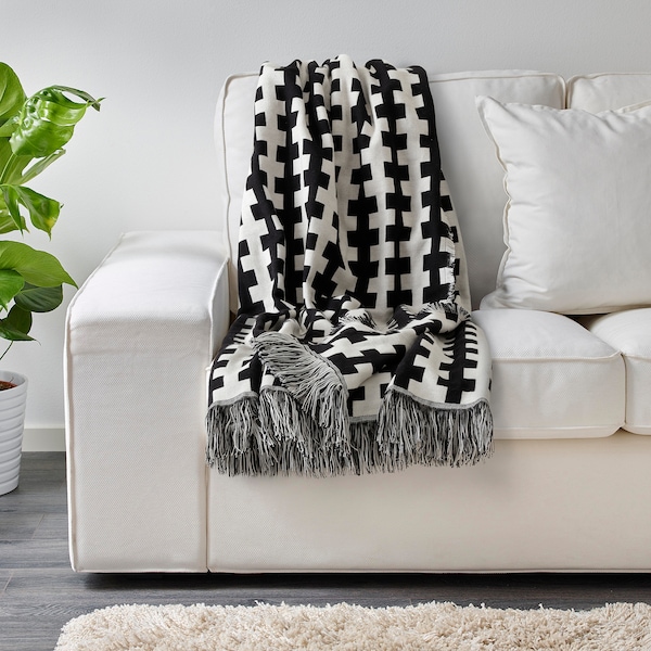 IKEA FLUGTRUMPET throw, black off-white/geometric, 51x67 in, Ikea Ireland | 9104AOTVR