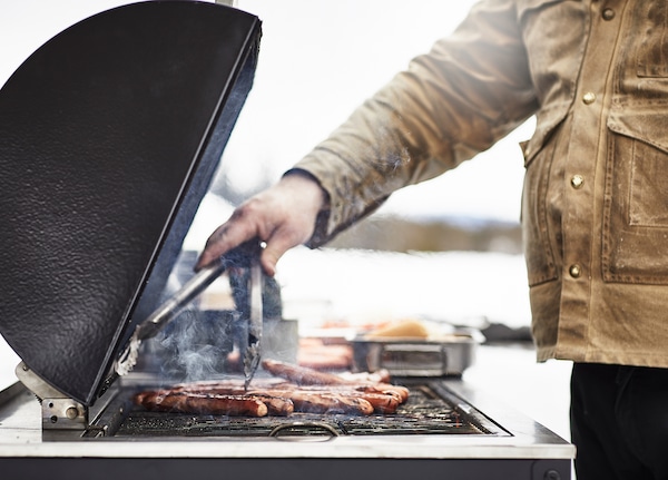IKEA GRILLSKÄR charcoal grill, black/stainless steel outdoor, 33 7/8x24 in, Ikea Ireland | 4069JRNAS