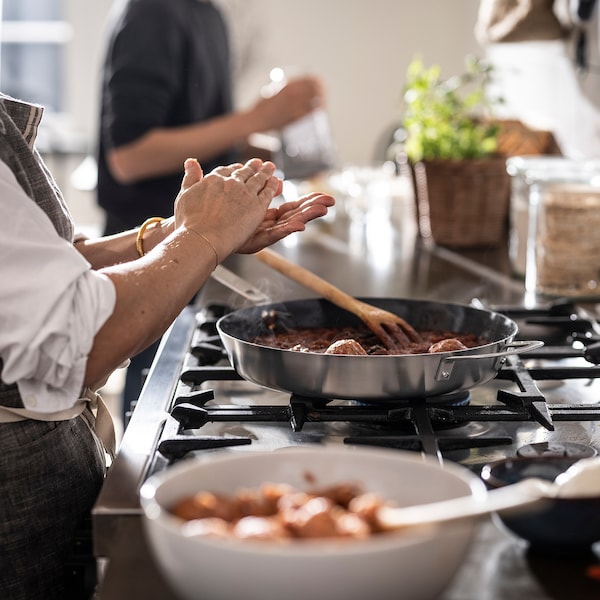 IKEA HEMKOMST frying pan, stainless steel/non-stick coating, 13 in, Ikea Ireland | 8932EMQDN