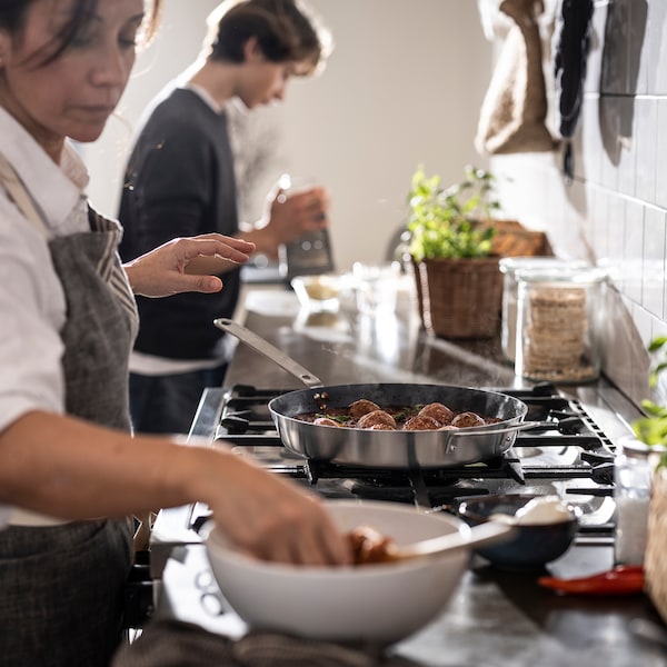 IKEA HEMKOMST frying pan, stainless steel/non-stick coating, 13 in, Ikea Ireland | 8932EMQDN