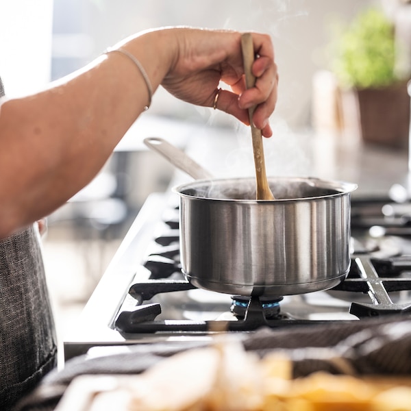 IKEA HEMKOMST saucepan with lid, stainless steel/glass, 2.1 qt, Ikea Ireland | 5498ODIMX