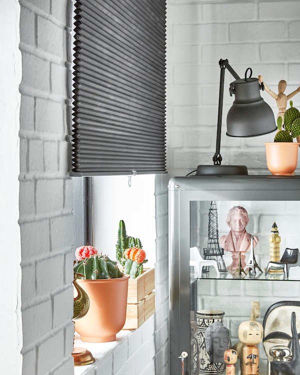 IKEA HOPPVALS Room darkening cellular blind, gray, 32x64 in, Ikea Ireland | 5948RHSDE
