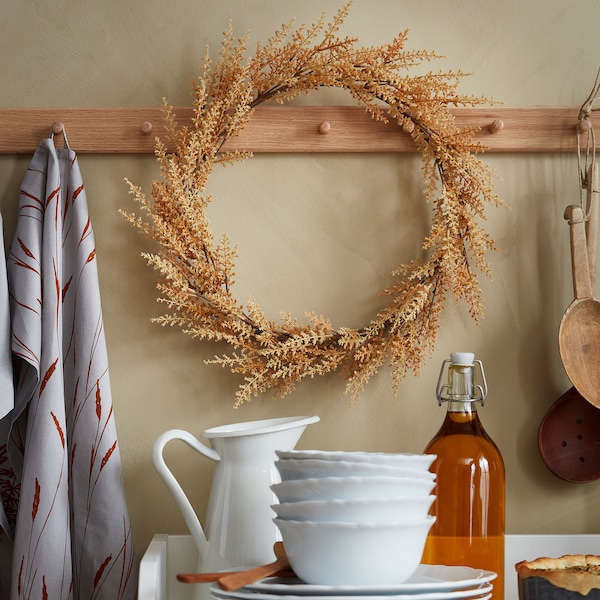 IKEA HÖSTKVÄLL artificial wreath, indoor/outdoor natural, 17 in, Ikea Ireland | 7590HNPMD