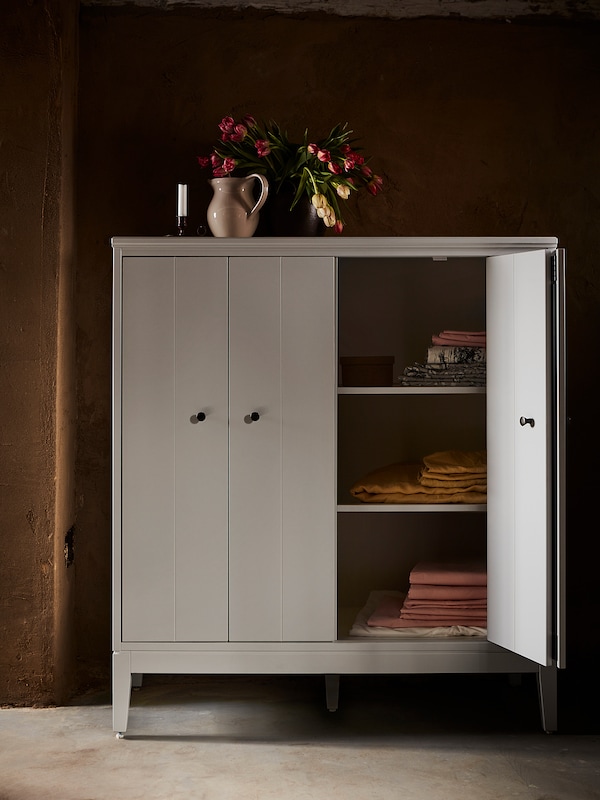 IKEA IDANÄS cabinet with bi-folding doors, white, 47 5/8x53 1/8 in, Ikea Ireland | 0274IQOAN