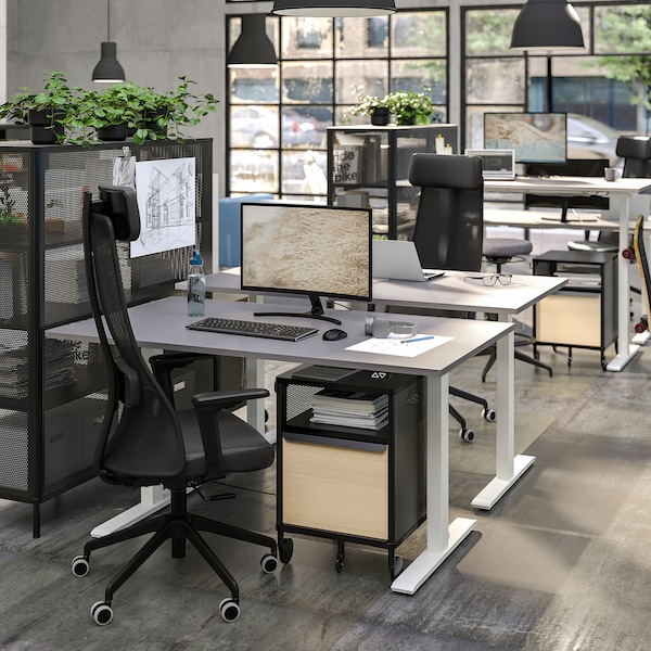 IKEA JÄRVFJÄLLET office chair with armrests Glose Black, Ikea Ireland | 4289CKWBA