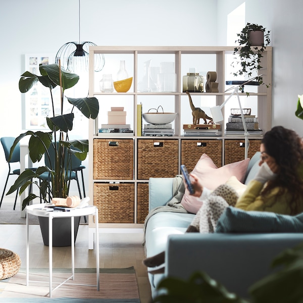 IKEA KALLAX shelving unit with underframe, 57 7/8x64 5/8 in White Stained Oak Effect / White, Ikea Ireland | 7036NQODU