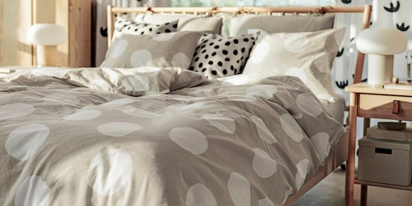 IKEA KLYNNETÅG duvet cover and pillowcase(s), Full/Queen (Double/Queen) Beige / White / Dotted, Ikea Ireland | 1964JKTIR