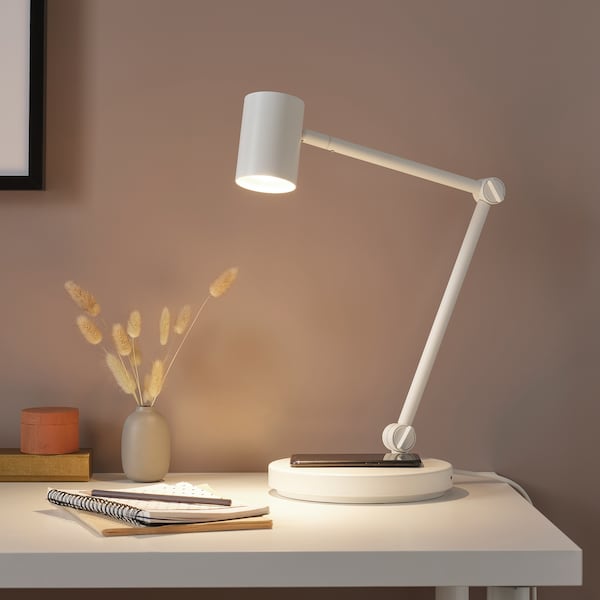 IKEA NYMÅNE work lamp w/charging+LED bulb White, Ikea Ireland | 4218OSGXP