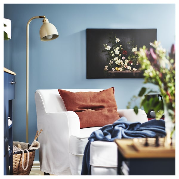 IKEA PJÄTTERYD picture, 27 ½x19 ¾ in Flowers / Against A Black Wall, Ikea Ireland | 5072JWMNX