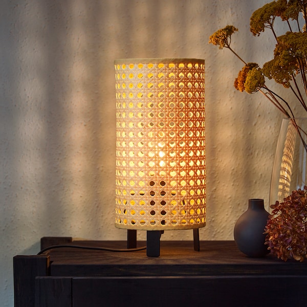 IKEA SAXHYTTAN table lamp with LED bulb, beige/black, 10 in, Ikea Ireland | 6273HNFXC