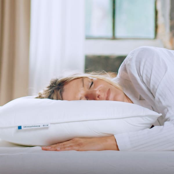IKEA SKOGSFRÄKEN Pillow, high, Queen, Ikea Ireland | 2578IVXKN