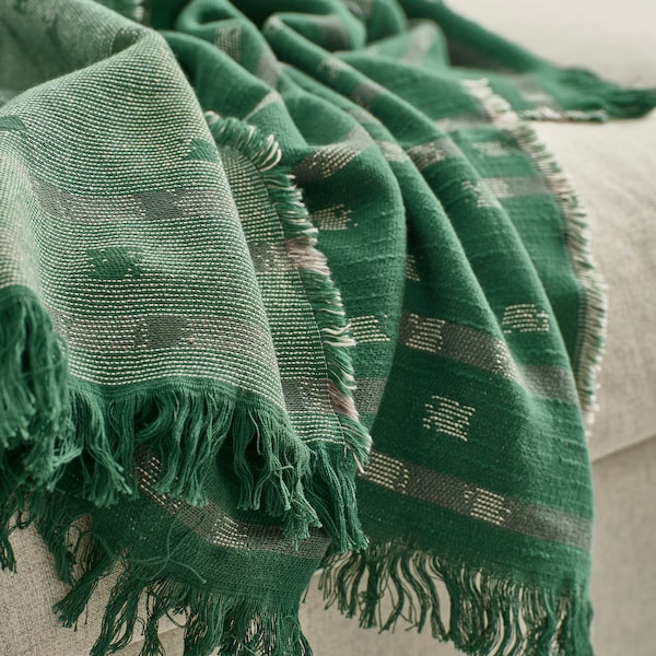 IKEA SVINROT throw, dark green, 51x67 in, Ikea Ireland | 5490NWPMX