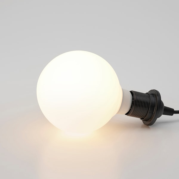 IKEA TRÅDFRI LED bulb E26 450 lumen Smart Wireless Dimmable / White Spectrum Globe, Ikea Ireland | 1369MPKHY