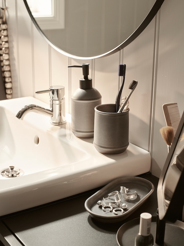IKEA TVÅLSJÖN 3-piece bathroom set, Ikea Ireland | 1593TXOMD
