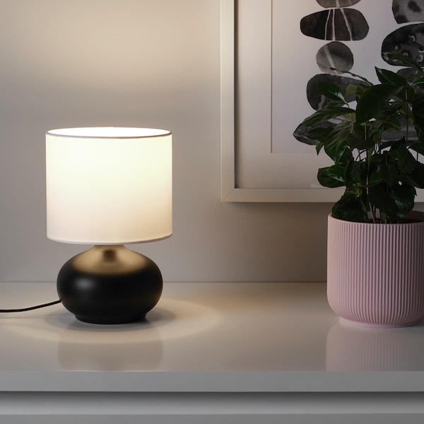 IKEA TVÄRFOT Table lamp, black, white, Ikea Ireland | 2875TDNMU