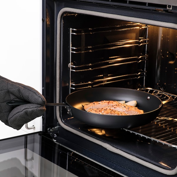 IKEA VARDAGEN frying pan, 11 in Carbon Steel, Ikea Ireland | 1348BYZNM