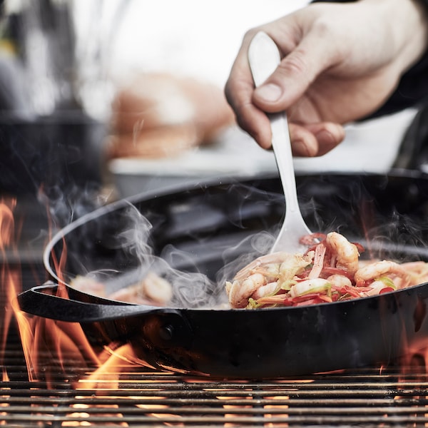 IKEA VARDAGEN frying pan, 11 in Carbon Steel, Ikea Ireland | 1348BYZNM