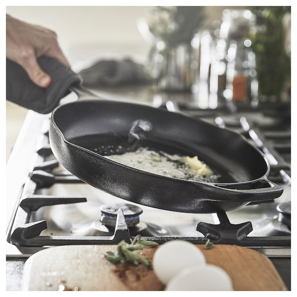 IKEA VARDAGEN frying pan, 11 in Cast Iron, Ikea Ireland | 7954ZYGTQ