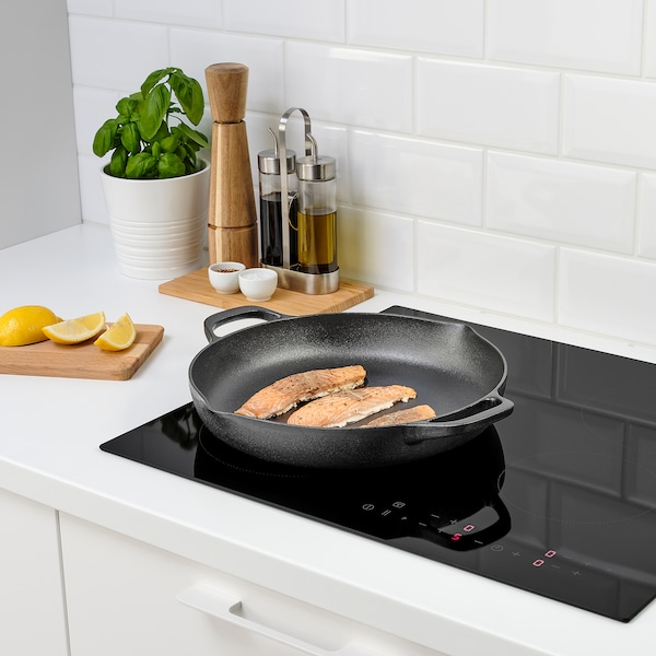IKEA VARDAGEN frying pan, cast iron, 13 in, Ikea Ireland | 0529SYWDN