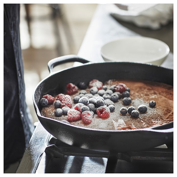 IKEA VARDAGEN frying pan, cast iron, 13 in, Ikea Ireland | 0529SYWDN