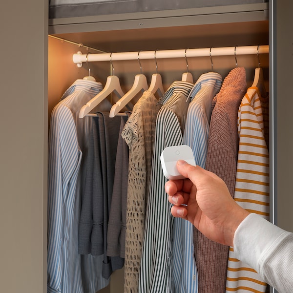 IKEA ÖVERSIDAN LED wardrobe lighting strp w sensor, 38 in Dimmable Beige, Ikea Ireland | 2961CSJHV