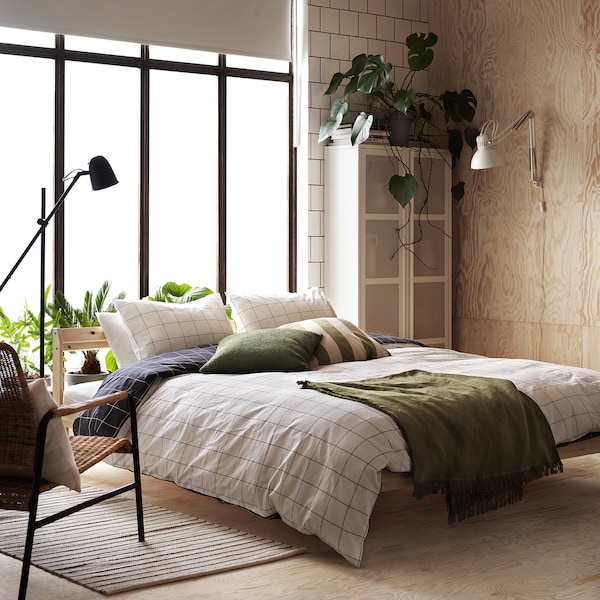 IKEA VITKLÖVER duvet cover and pillowcase(s), Twin White Black / Check, Ikea Ireland | 3659LZVFN