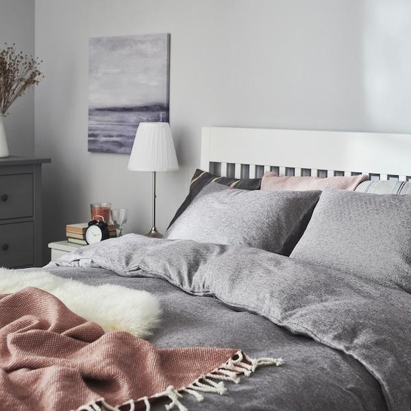 IKEA VÄSTKUSTROS duvet cover and pillowcase(s), Twin Dark Gray / White, Ikea Ireland | 9057BIFOZ